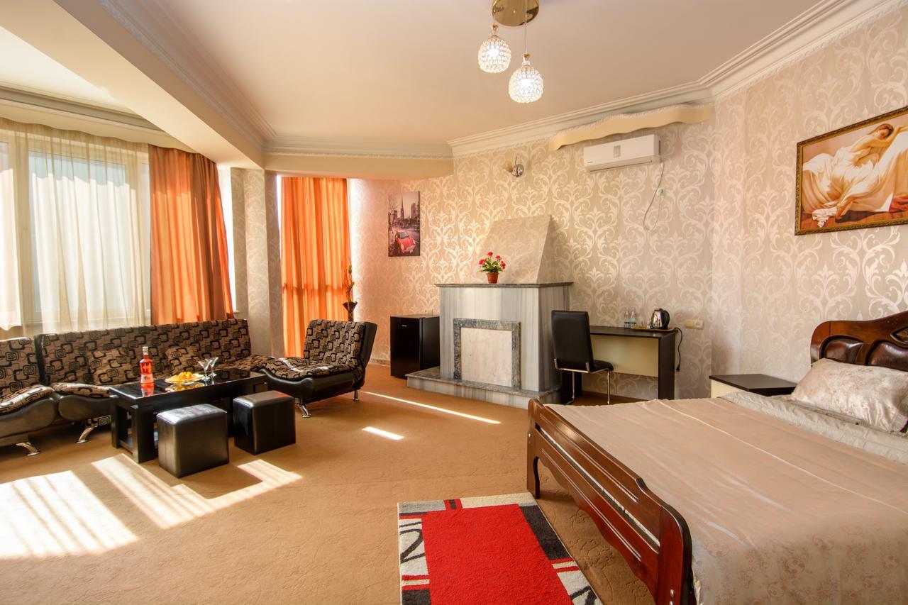 Silk Road Hotel Tbiliszi Kültér fotó